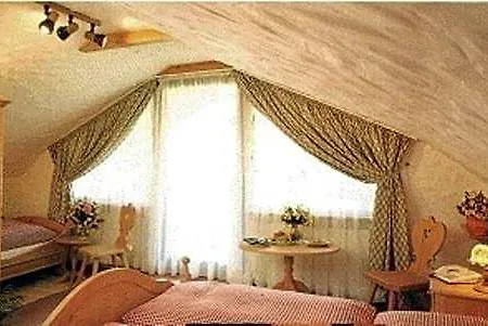 Gastgeb Otel Essen
