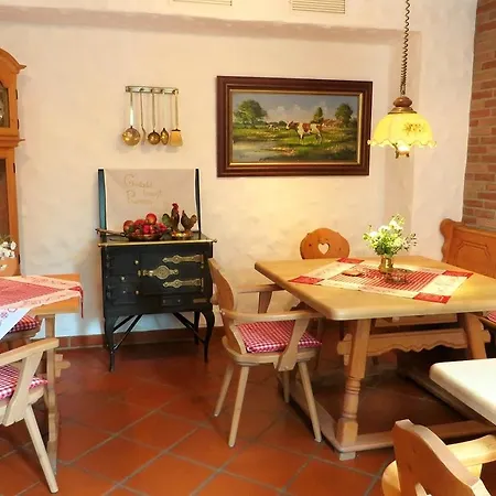 Gastgeb Hotel 2*